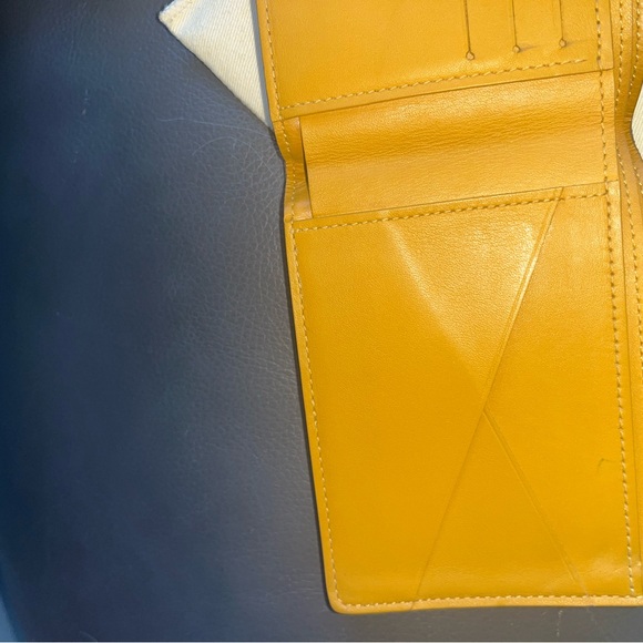 EUC Louis Vuitton Damier bifold Wallet Yellow - Picture 5 of 13